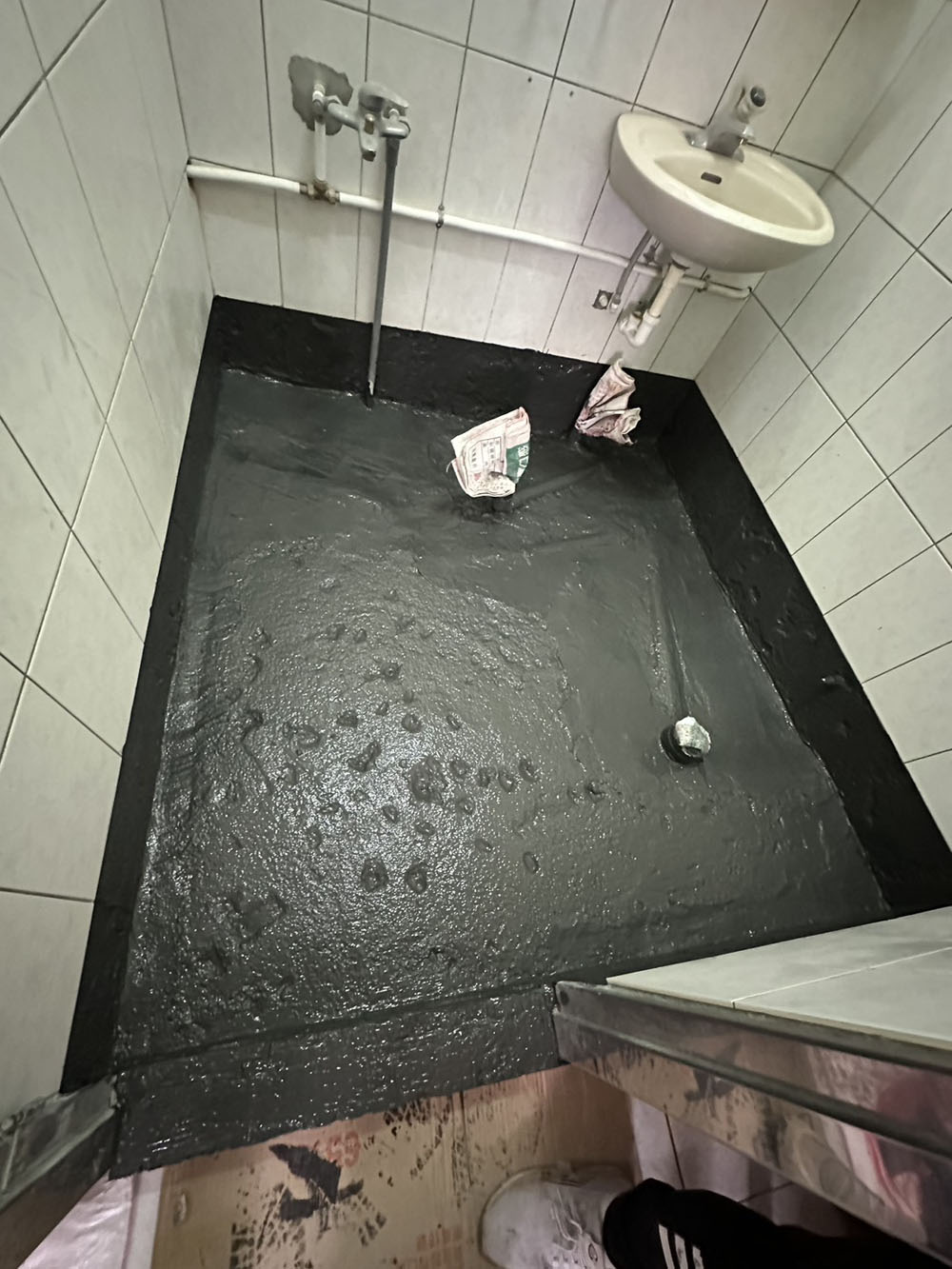 雲林廁所防水及磁磚工程