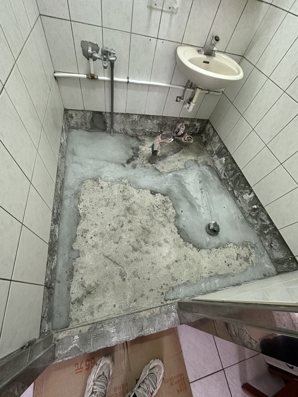 雲林廁所防水及磁磚工程